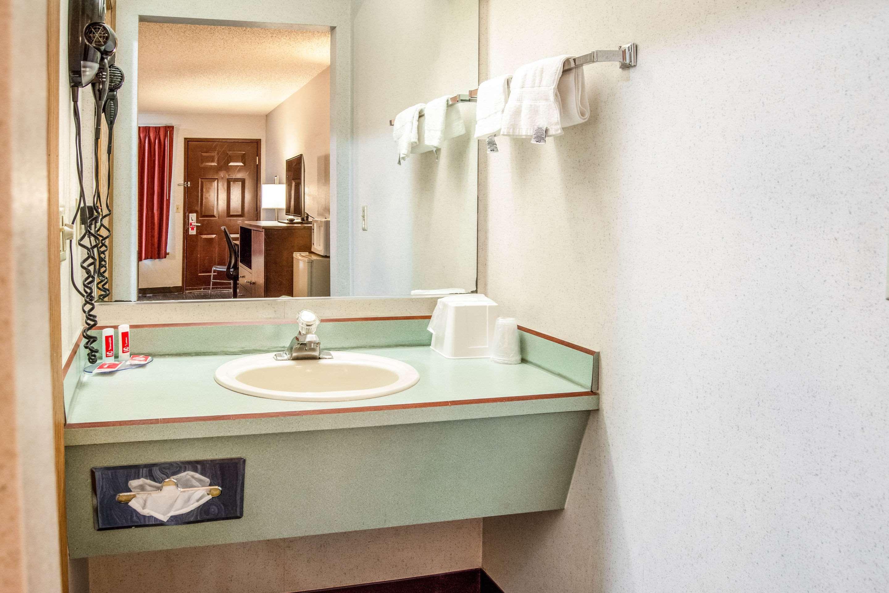 Econo Lodge Southeast Milwaukie/Portland מראה חיצוני תמונה