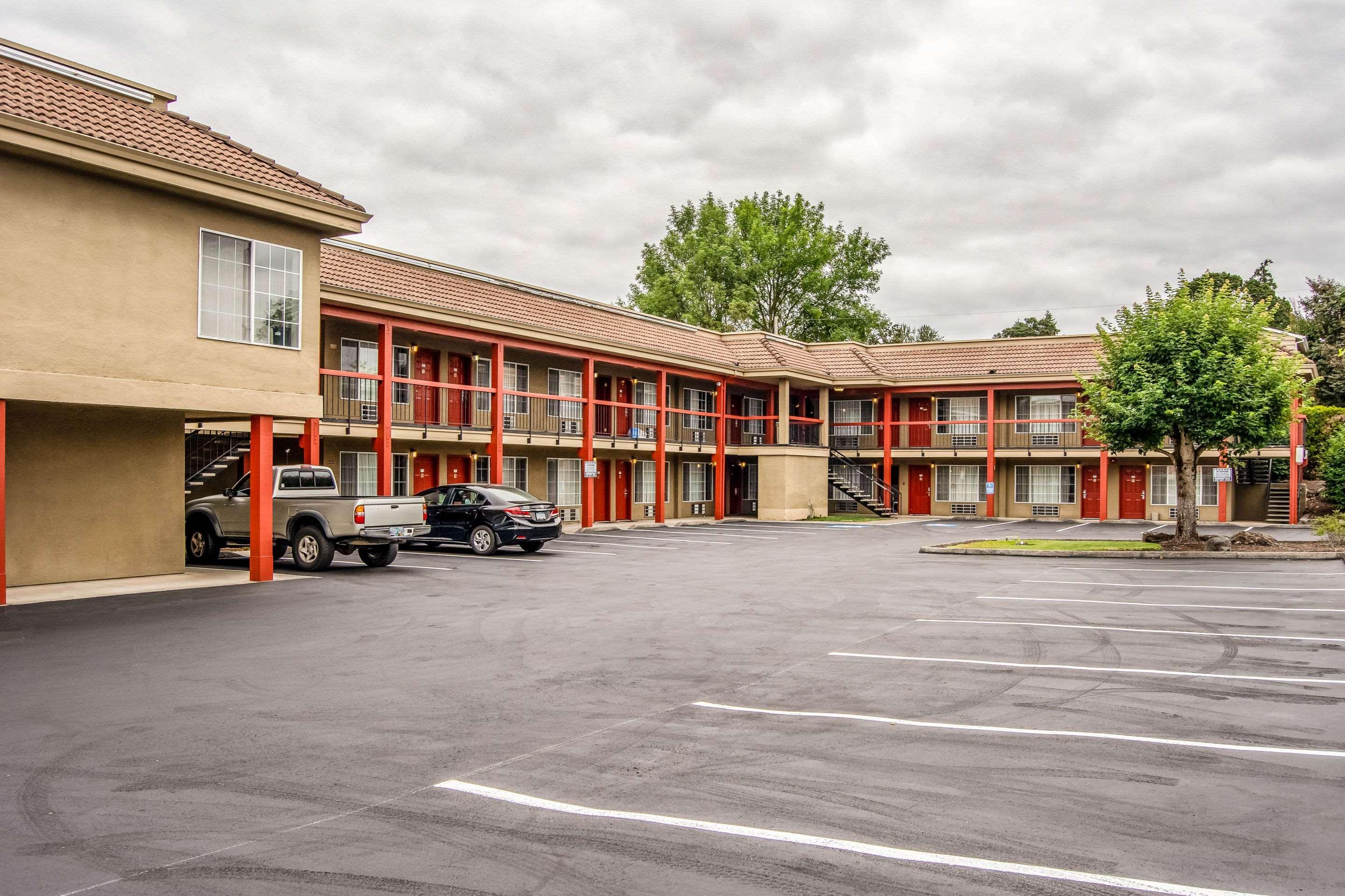 Econo Lodge Southeast Milwaukie/Portland מראה חיצוני תמונה