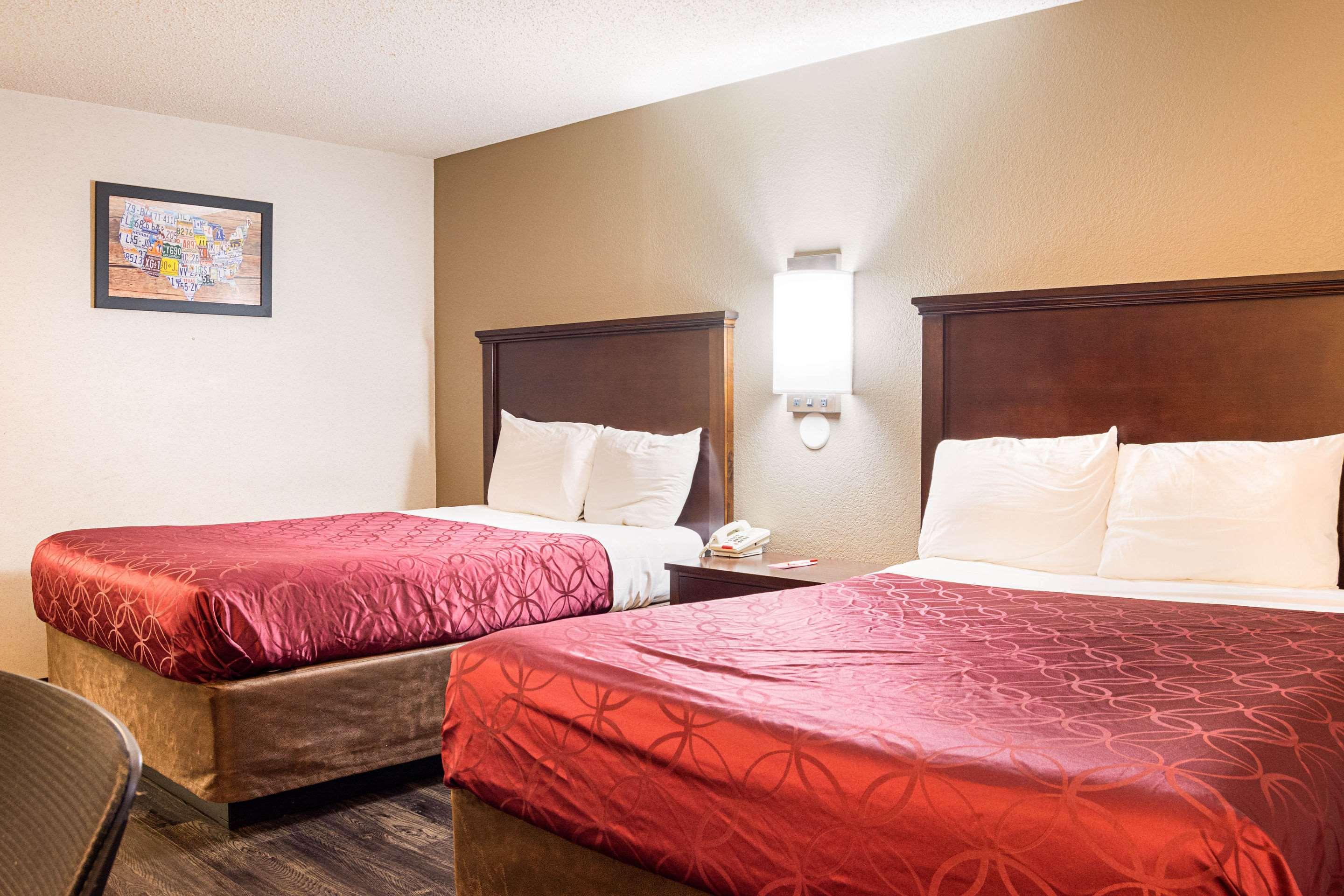 Econo Lodge Southeast Milwaukie/Portland מראה חיצוני תמונה