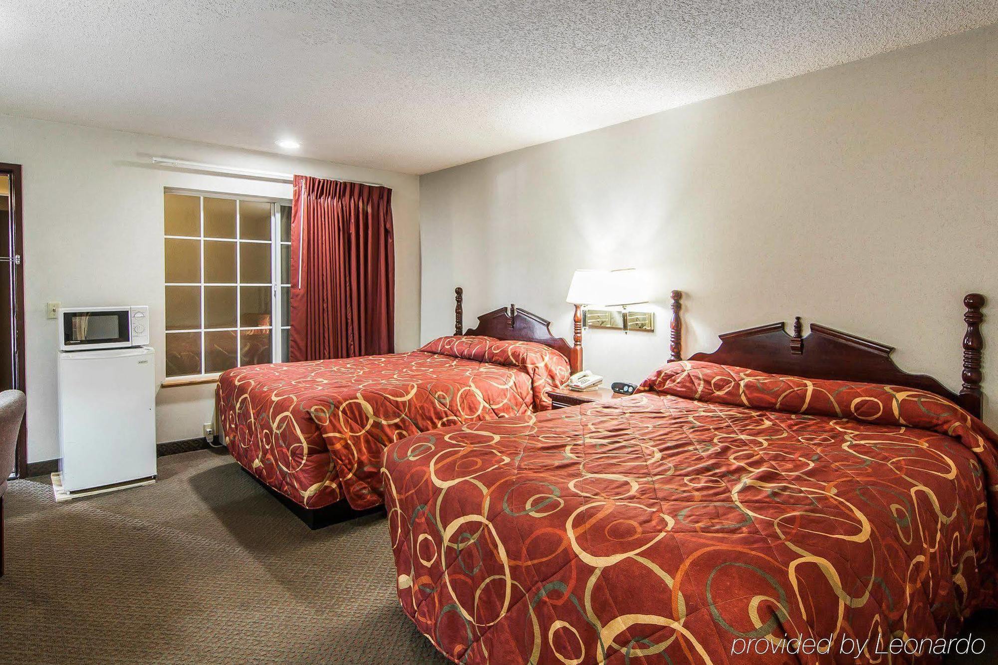 Econo Lodge Southeast Milwaukie/Portland מראה חיצוני תמונה