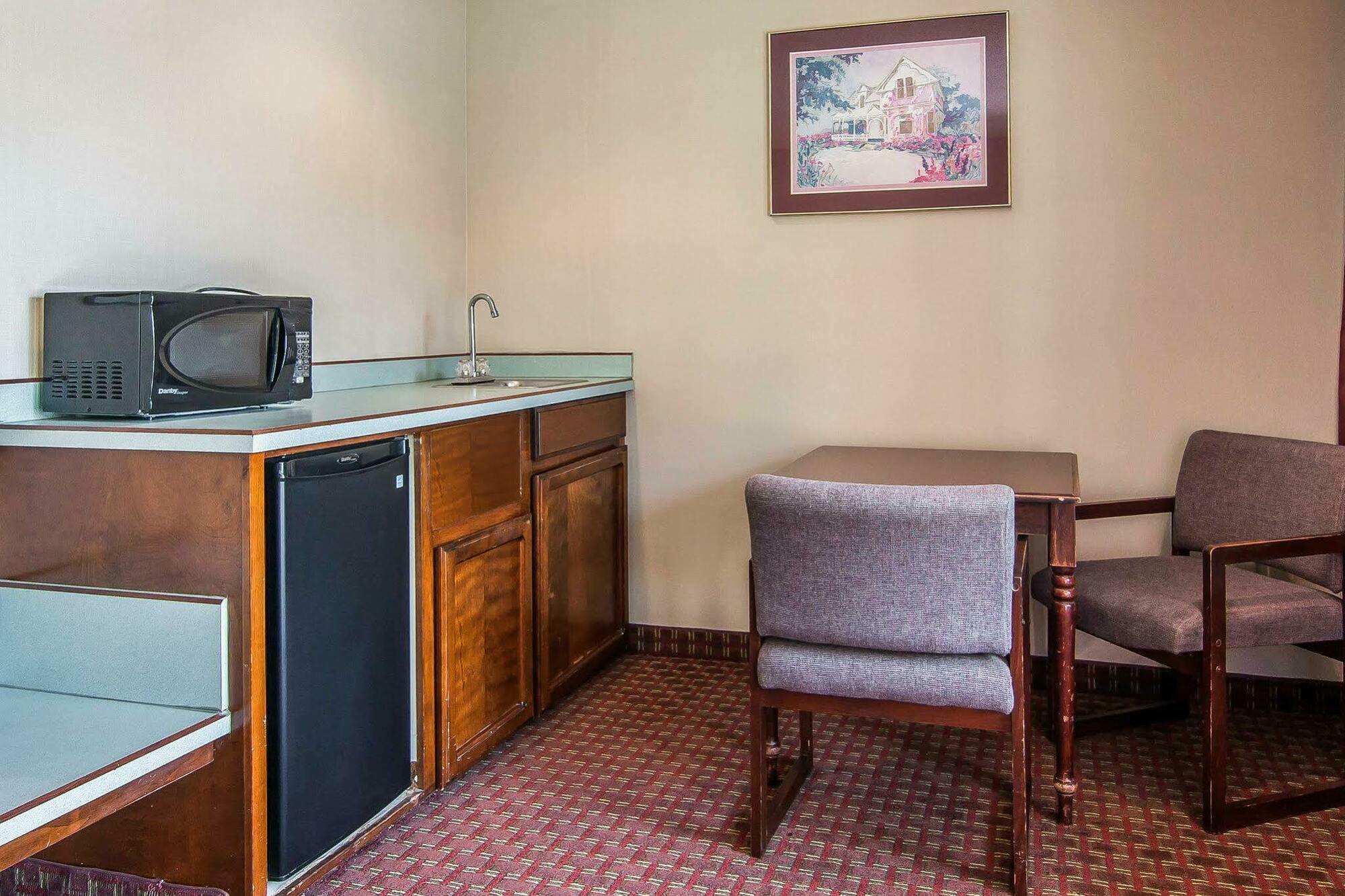 Econo Lodge Southeast Milwaukie/Portland מראה חיצוני תמונה